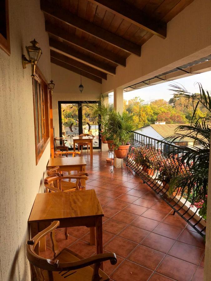 Posada De Los Volcanes Панахачел Екстериор снимка